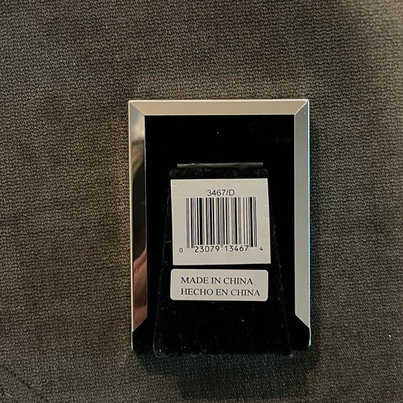 Picture frames - Picture 3 of 3